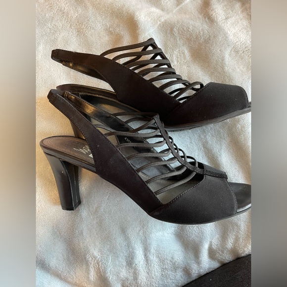 IMPO black strappy stretch heels - Picture 2 of 4